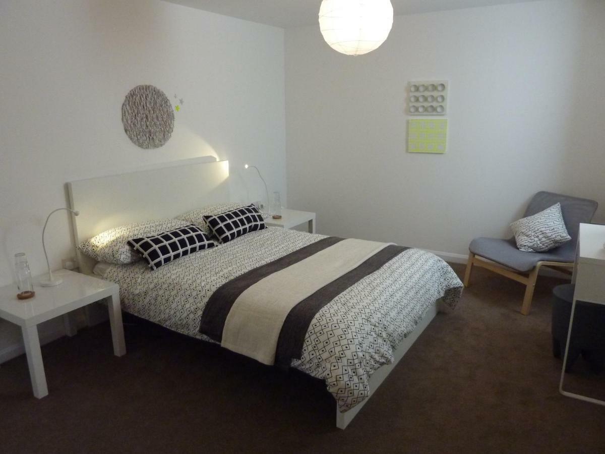 No 1 Town Apartment Сидмут Екстериор снимка