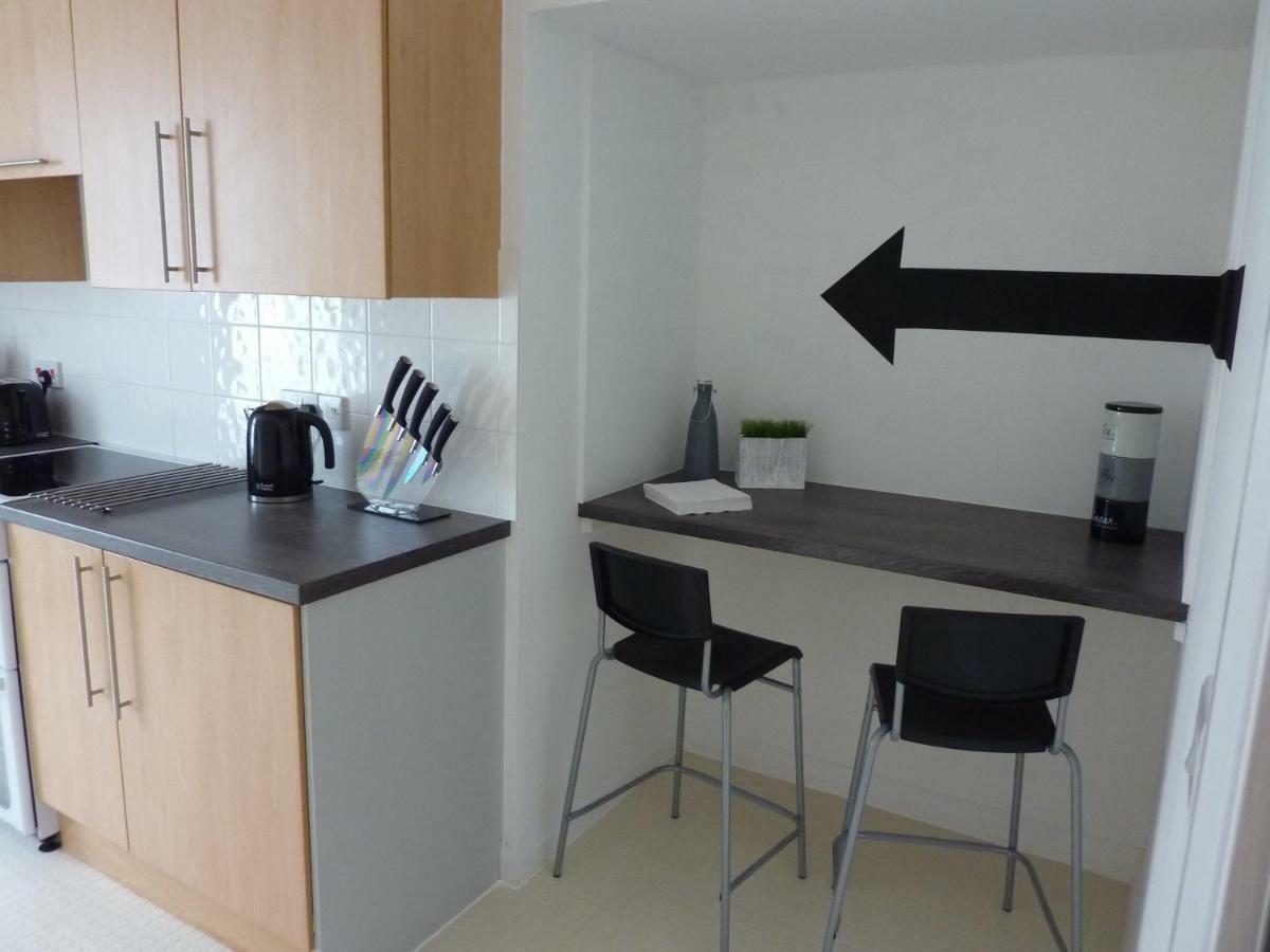No 1 Town Apartment Сидмут Екстериор снимка